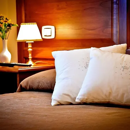 Relais Cavour Konukevi Roma