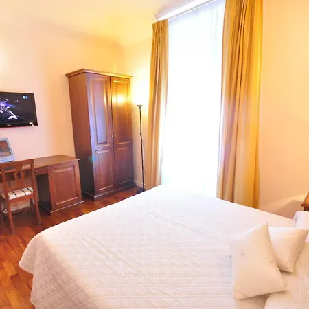 Relais Cavour Konukevi