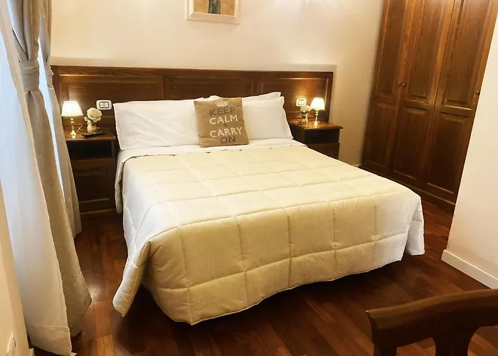 Relais Cavour Pensión Roma